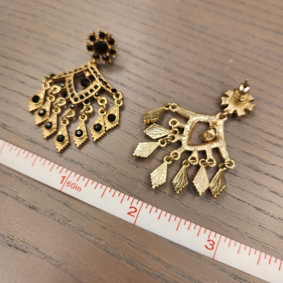 Black and gold chandelier stud earrings - Picture 2 of 2
